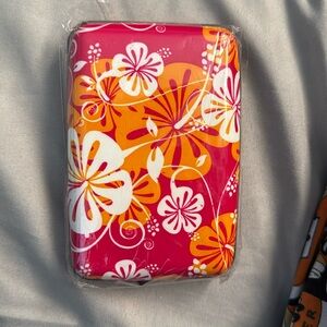 Hawaiian card holder
